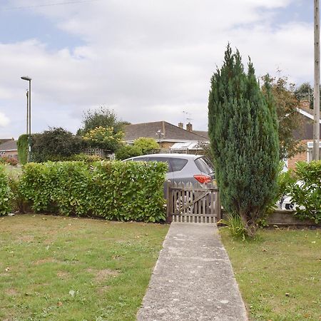 Little London Villa Bognor Regis Exterior photo